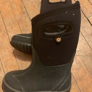 Kids size 10 Bog boots